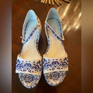Dolce & Gabbana platform